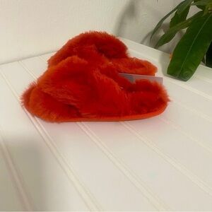 Stars Above Brooklyn Crossband Fur Slipper Color Rd/Orange Sz 13/1 Fit W 5/6 NWT